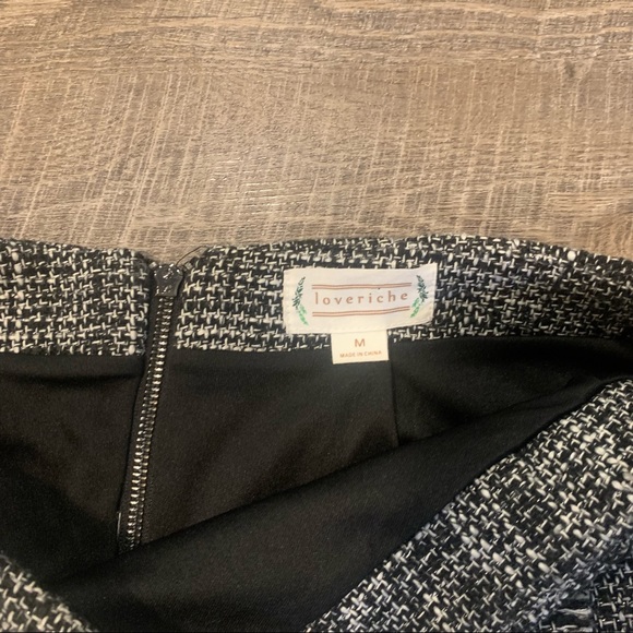 Textured asymmetric skirt by loveriche - Picture 3 of 4